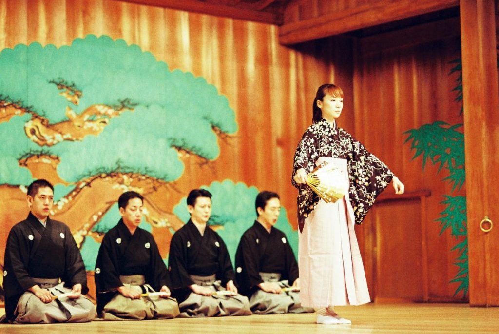 能樂 – 從悠久的日本歷史裡尋找新的延續 | 日本職活 Worklife in Japan